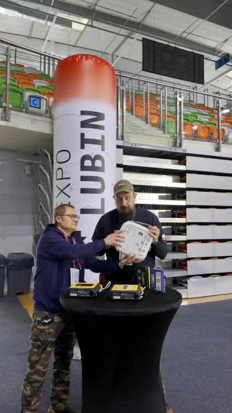 Na EXPO Lubin mieliśmy okazję pomacać kilka AED więc skorzystaliśmy i nagraliśmy chałupniczą prezent